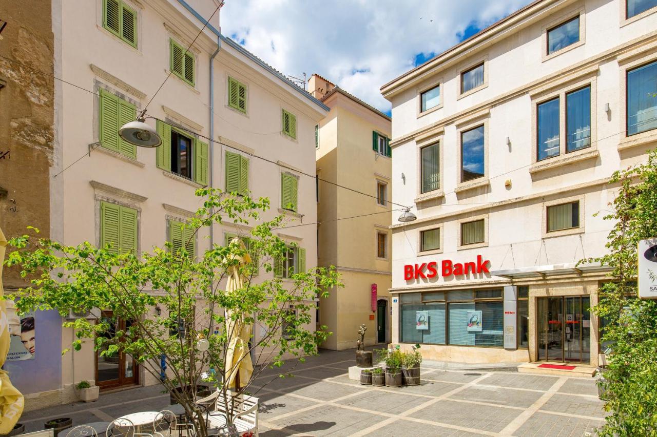 Central Apartments Dalmatina Рієка Екстер'єр фото